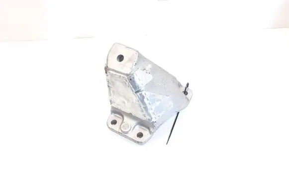 BMW 5 F10 F11 Engine mounting bracket 6795958 6781242