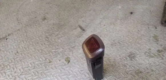 Volvo XC90 Hazard light switch 9168302