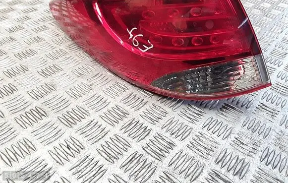 Hyundai ix35 Rear/tail lights 924012y0