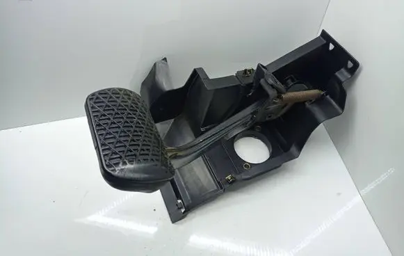 Mercedes-Benz C W203 Brake pedal A2032900401q09 A2032900401