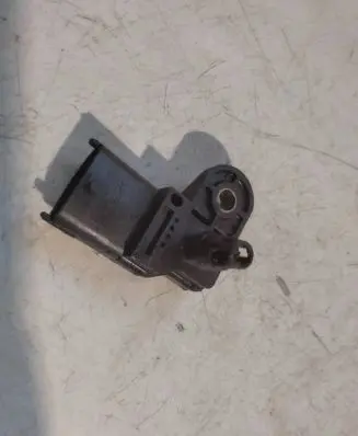 Opel Vectra C Air pressure sensor 0281002437 0610172BG5