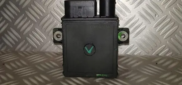BMW X5 E70 Glow plug pre-heat relay E2110022360