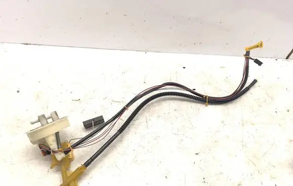 Mercedes-Benz CLK A209 C209 Fuel level sensor 