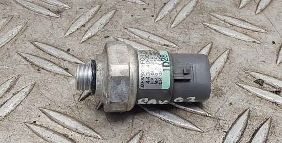 Toyota RAV 4 (XA20) Air conditioning (A/C) pressure sensor 4434400050