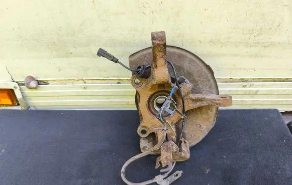 Mitsubishi Outlander Front wheel hub 