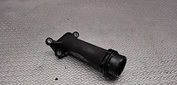 BMW 3 E90 E91 Engine coolant pipe/hose 7810707 10808611