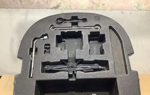 Lexus ES VII XZ10 Tool set 6477933300