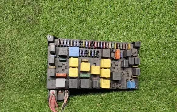 Mercedes-Benz ML W163 Power management control unit 1635450205 08200101
