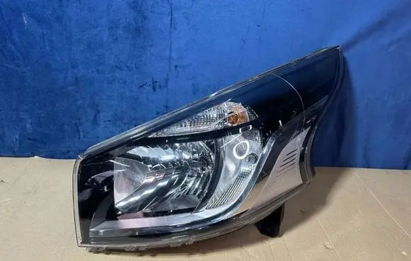 Renault Trafic III (X82) Headlight/headlamp