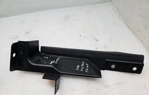 Ford Mach-E I Intercooler air guide/duct channel LJ9B8A211AD G636A
