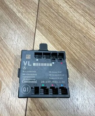 Mercedes-Benz C W204 Door control unit/module A2049001206 A2049025402 A2128203926
