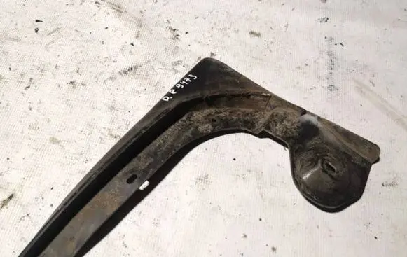 Skoda Octavia Mk2 (1Z) Front mudguard 600002