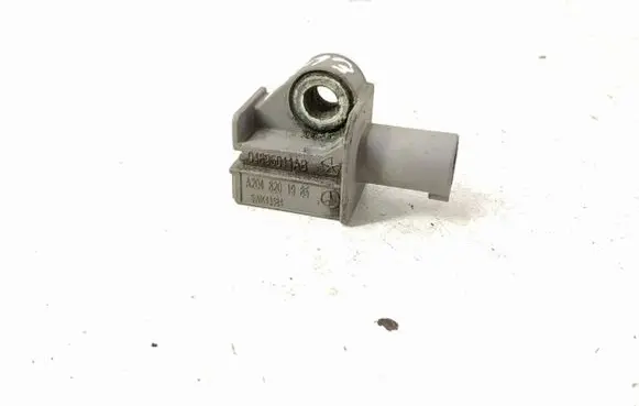 Mercedes-Benz C W204 Airbag deployment crash/impact sensor 2048201985 2128204926