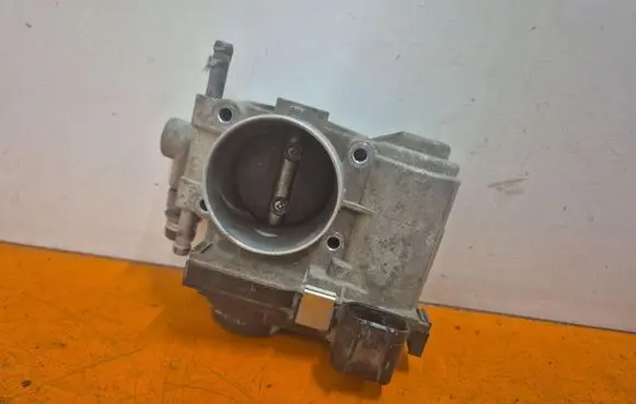 Opel Astra H Throttle body valve 055352858