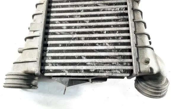 Volkswagen Polo IV 9N3 Intercooler radiator 6Q0145804E
