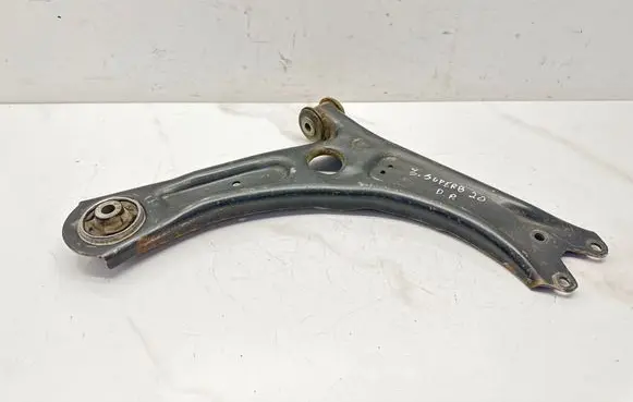 Skoda Superb B6 (3T) Front lower control arm/wishbone 