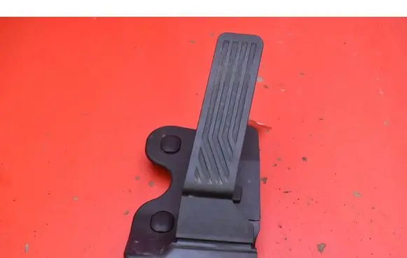 Mazda MX-5 NA Miata Accelerator throttle pedal N24341600A