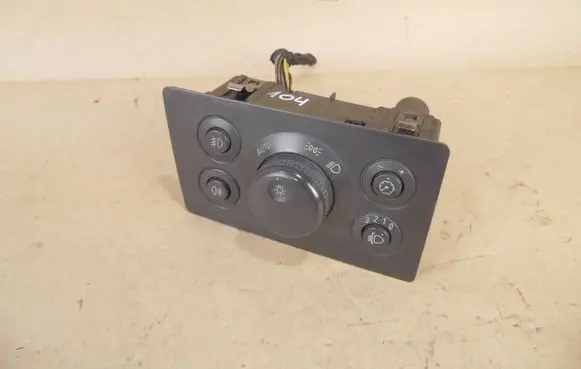 Opel Zafira B Light switch 13205868 2435 0320