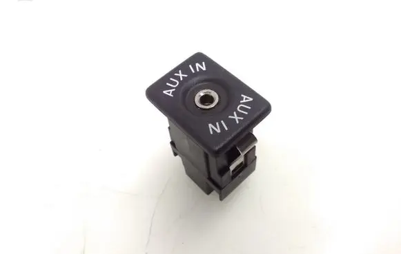 Seat Alhambra (Mk2) AUX in-socket connector 5M0035724