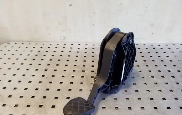 Clutch pedal