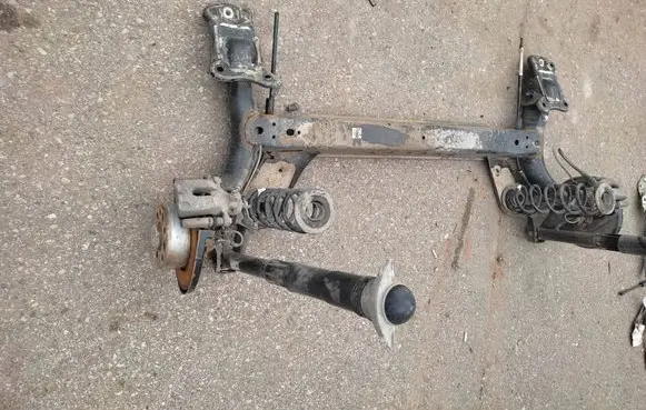 Seat Leon (5F) Rear beam 