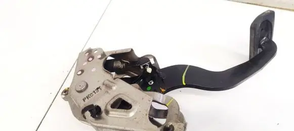 Honda CR-V Brake pedal 