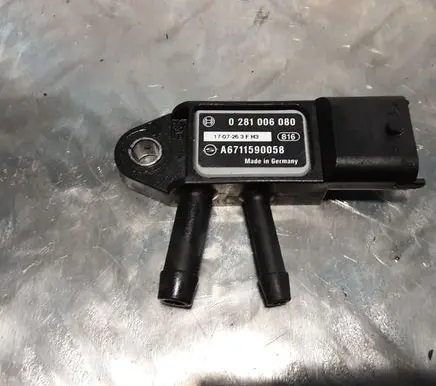 SsangYong Rexton Other engine bay part 0281006080