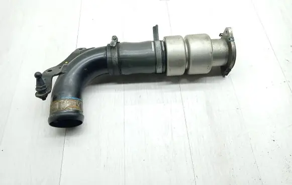 Ford Mondeo MK IV Intercooler hose/pipe AV616C750AE