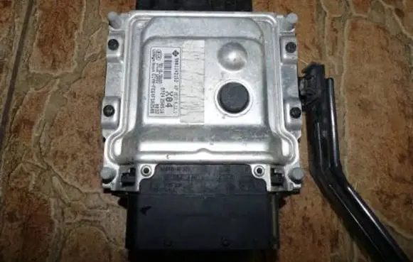 KIA Venga Engine control unit/module ECU 39118-2B003