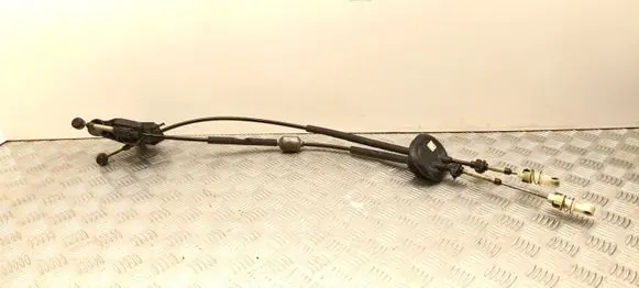 Peugeot 2008 I Gear shift cable linkage