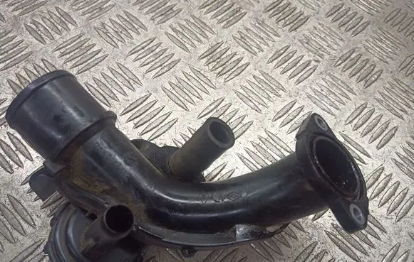 Renault Clio III Breather hose/pipe 8200323338