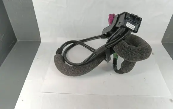 Mercedes-Benz GLE W167 USB socket connector A1678209500 22620144