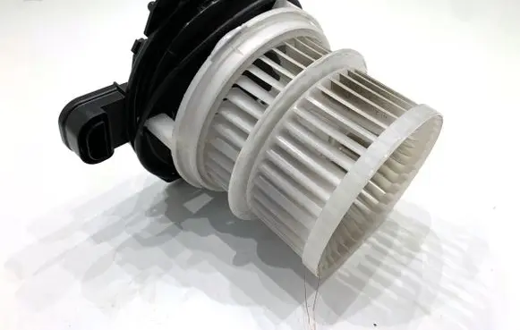 Toyota Camry VIII XV70 Heater fan/blower