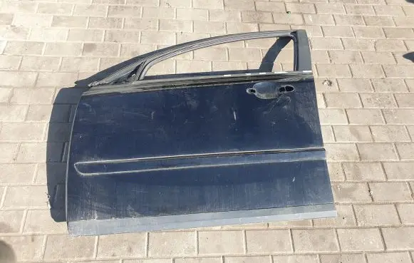 Volvo V50 Front door