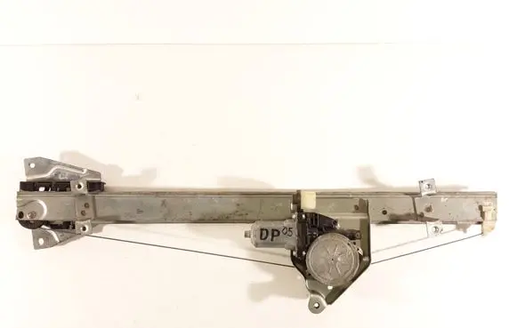 Mitsubishi Pajero Front door window regulator with motor MR989947 0620402220