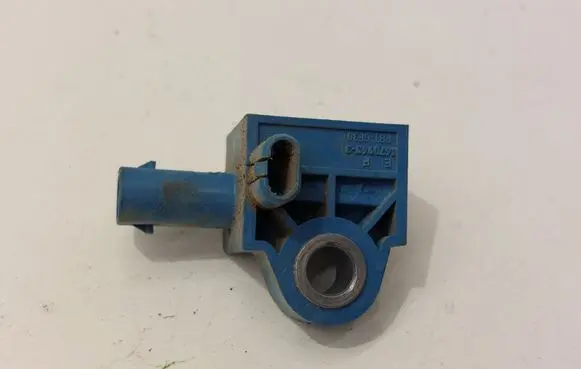 Volkswagen Jetta VI Airbag deployment crash/impact sensor 5K0959351A