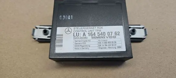 Mercedes-Benz SL R230 Tire pressure control unit A1645400762 1645400762