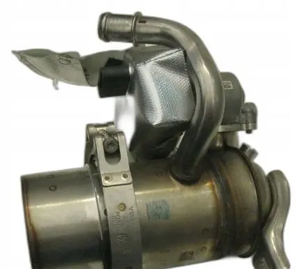 Volkswagen Golf VII EGR valve cooler 04L131512BP