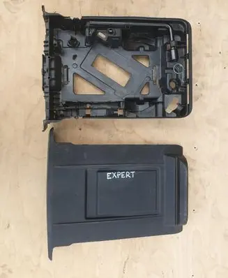 Glove box