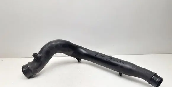 Volvo V70 Intercooler hose/pipe 30647918