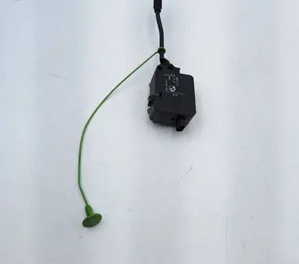 BMW 3 E46 Fuel tank cap lock 8372240 67118372240