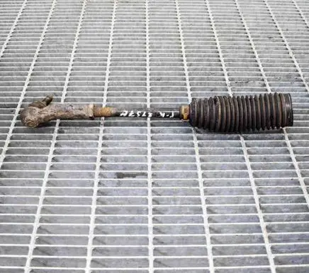 Volkswagen Golf VII Steering tie rod 