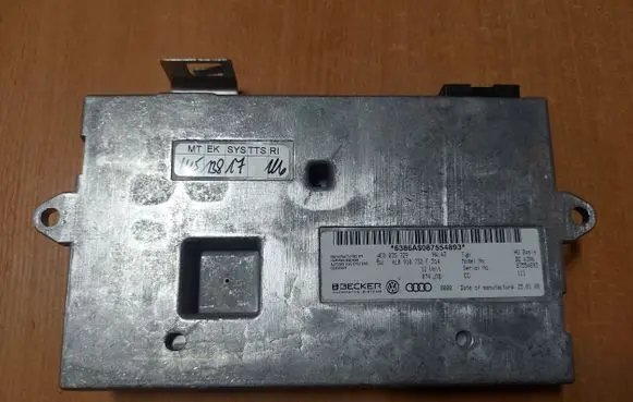 Audi Q7 4L MMI control unit 4L0910732F 4E0035729