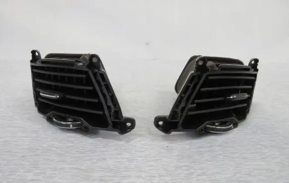 KIA Sportage Dashboard side air vent grill/cover trim