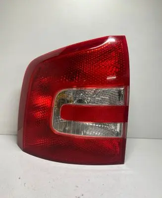 Skoda Octavia Mk2 (1Z) Rear/tail lights 1Z9945095