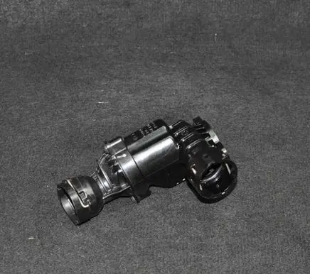 Audi A4 S4 B8 8K Thermostat housing 04L121111H