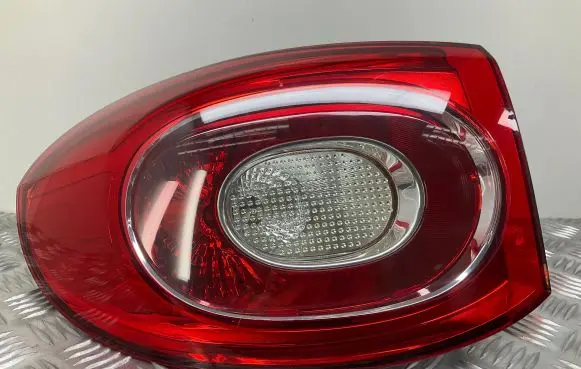Volkswagen Tiguan Rear/tail lights 5N0945095H 5N0945257C