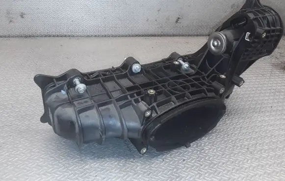 Mercedes-Benz C W204 Intake manifold A6510900037