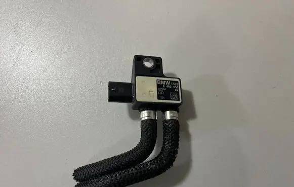 BMW 3 G20 G21 Exhaust gas temperature sensor 8490050