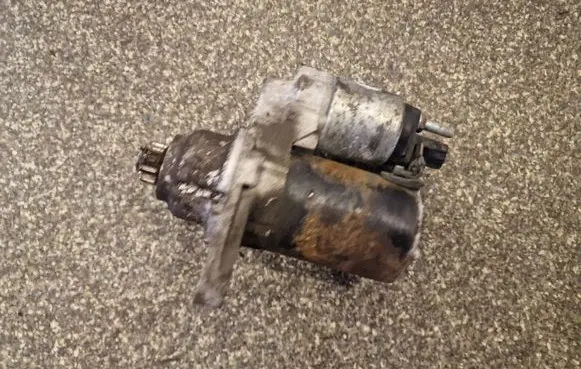 Volkswagen Caddy Starter motor